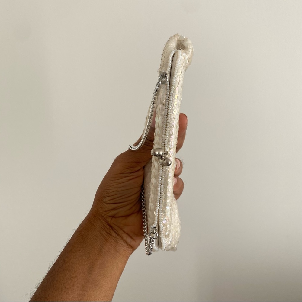VINTAGE - sequin and beaded clutch - ivory color - Picture 5 of 6